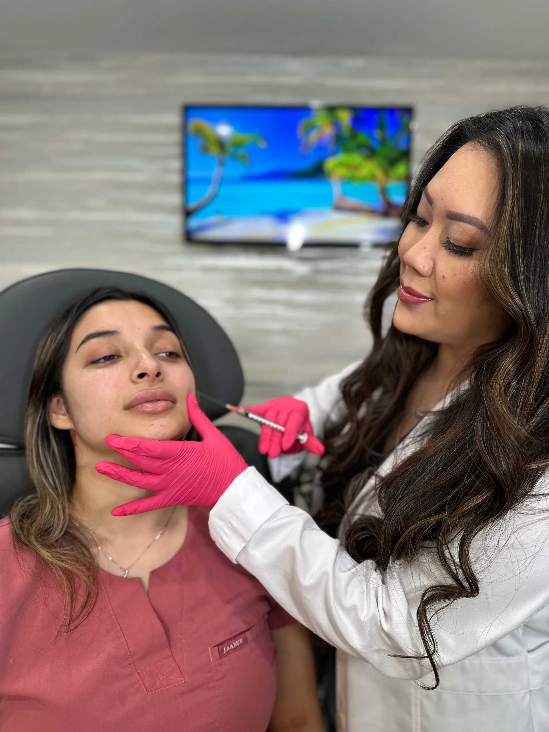 The Celebrity Non-Surgical Facelift™ — Dr. Lanna's Signature Procedure in NYC